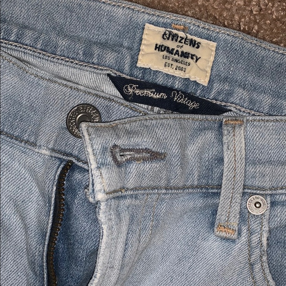 Distressed flares - Picture 2 of 5